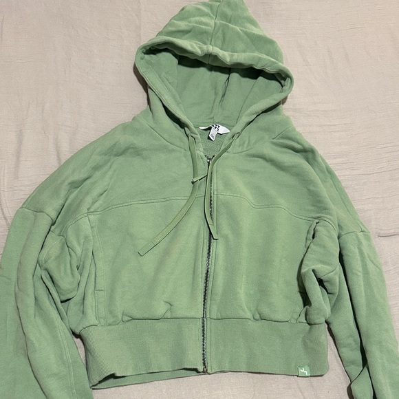 JoyLab Green Hooded Sweatshirt and Shorts Set - Picture 5 of 8